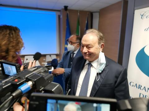 Presidente del Consiglio regionale Gennaro Oliviero